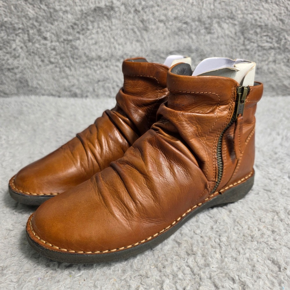 Miz Mooz Ankle Boots Booties Ruched Brown Supple Leather Flat Heel EU 37 6.5-7